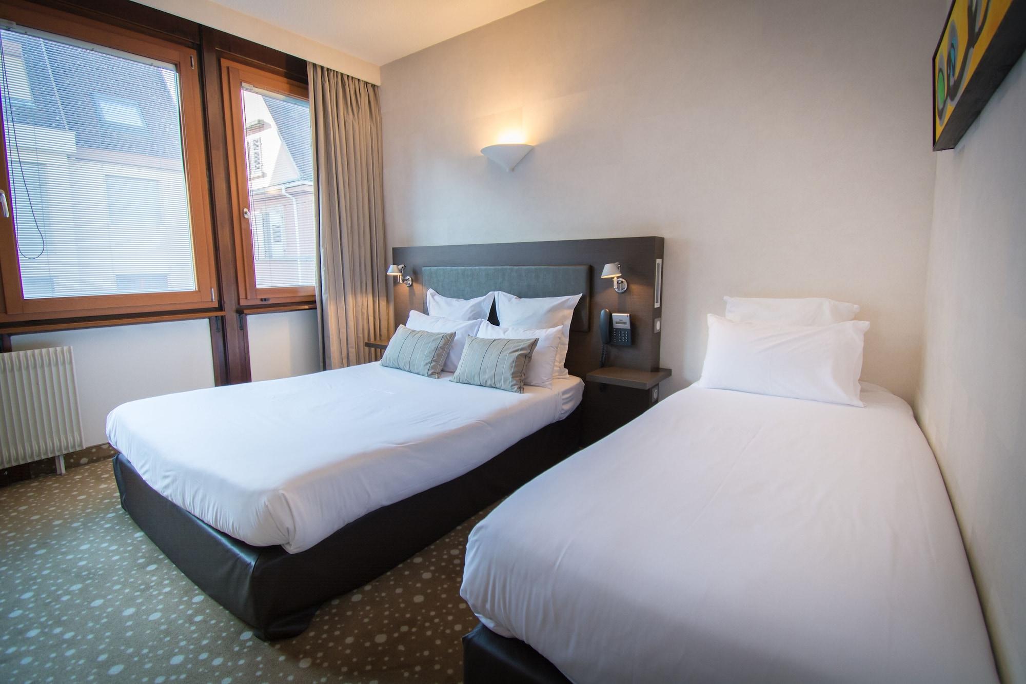 Hotel Restaurant Vaillant ซิลิสตาต์ ภายนอก รูปภาพ